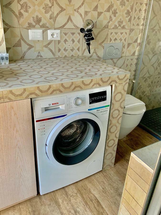 Luxury Studio Unique View Near Main Station Милано Екстериор снимка